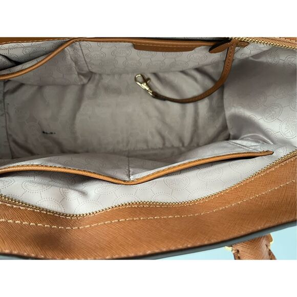 Michael Kors Large Saffiano Leather Selma Satchel Handbag Luggage Brown - Picture 14 of 16